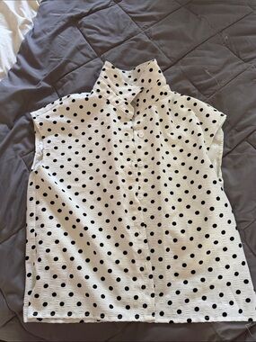 Women's White Polka Dot Button-Front Cap Sleeve Top